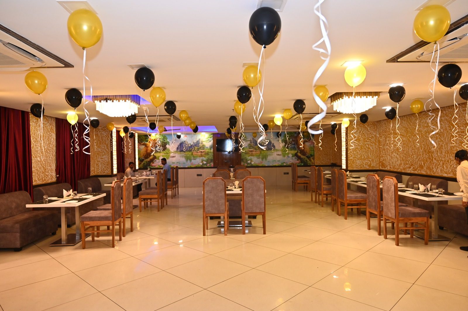 Hotel Jharokha dining room