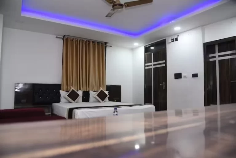 Bed room Of Hotel Jharokha