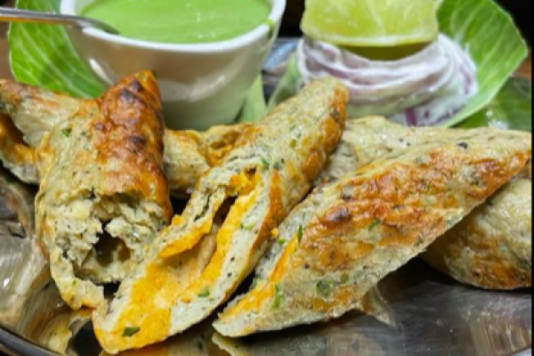 Serve the best food at Hotel Jharokha