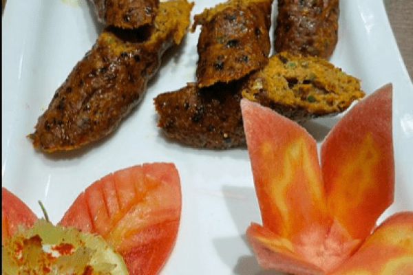 Serve the best food at Hotel Jharokha